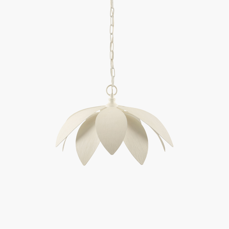 Surya Alba Petalia Pendant